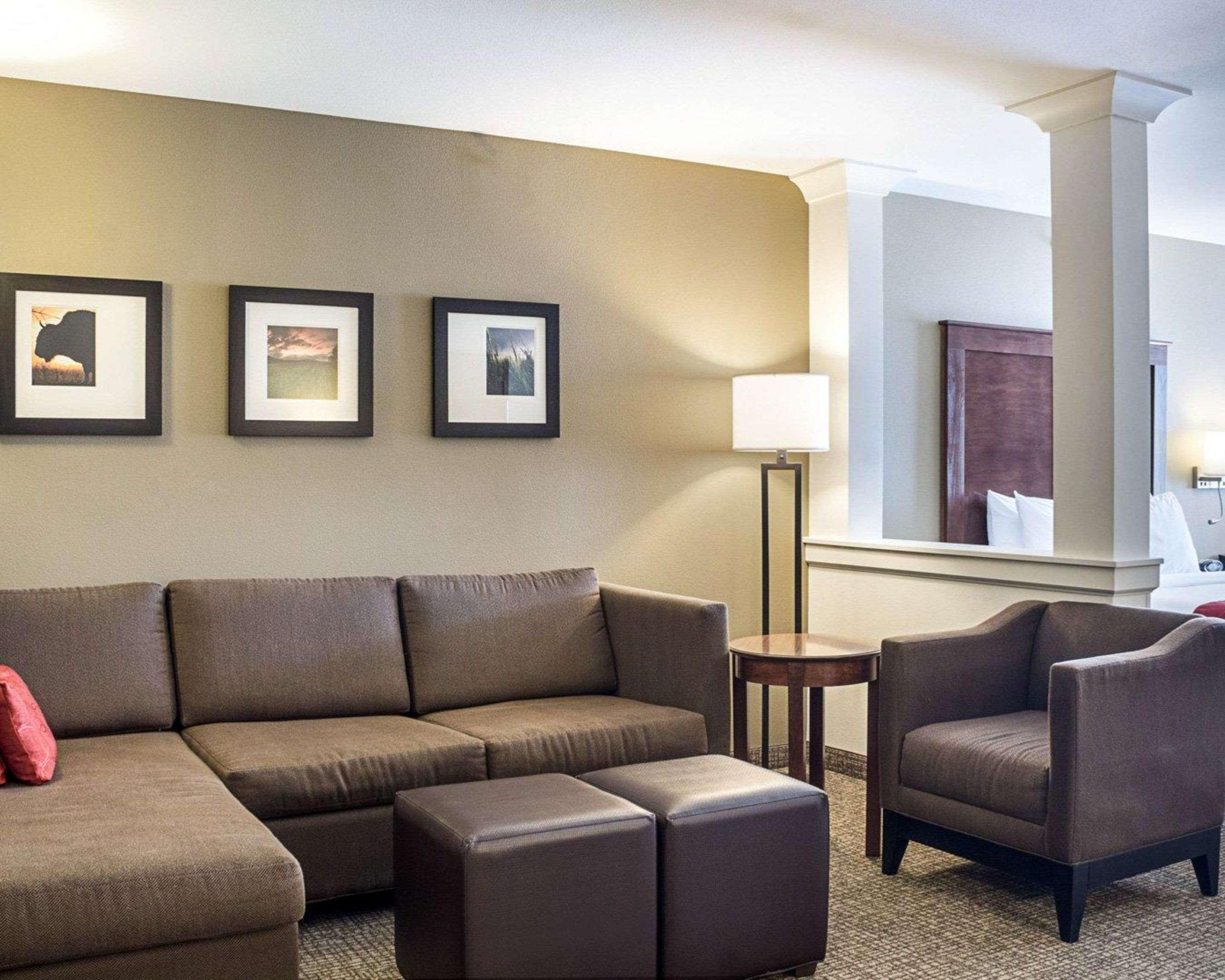 Comfort Suites Fargo Medical Center Esterno foto