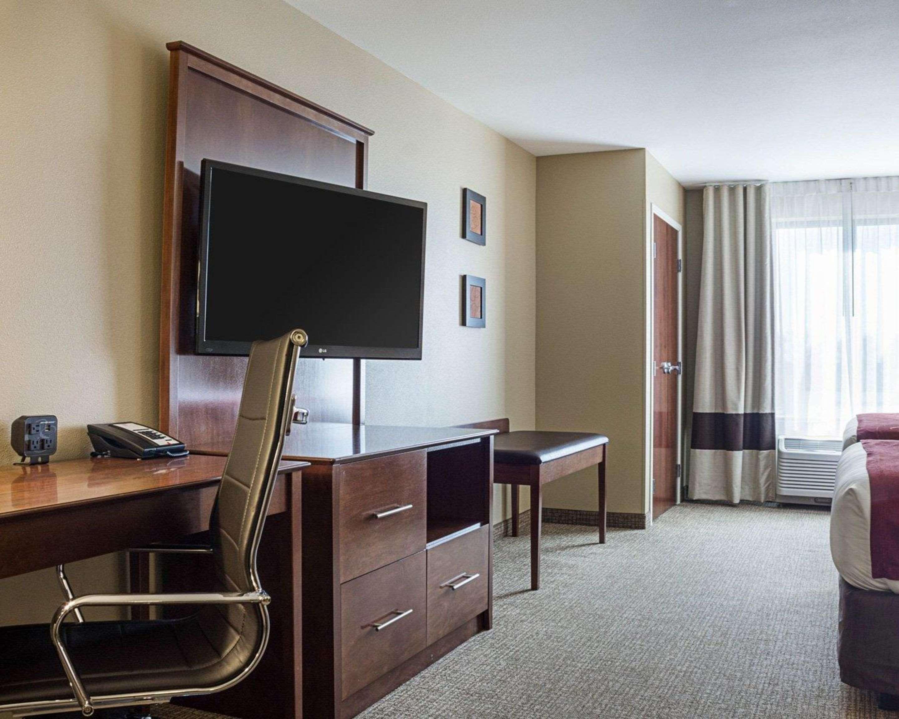 Comfort Suites Fargo Medical Center Esterno foto