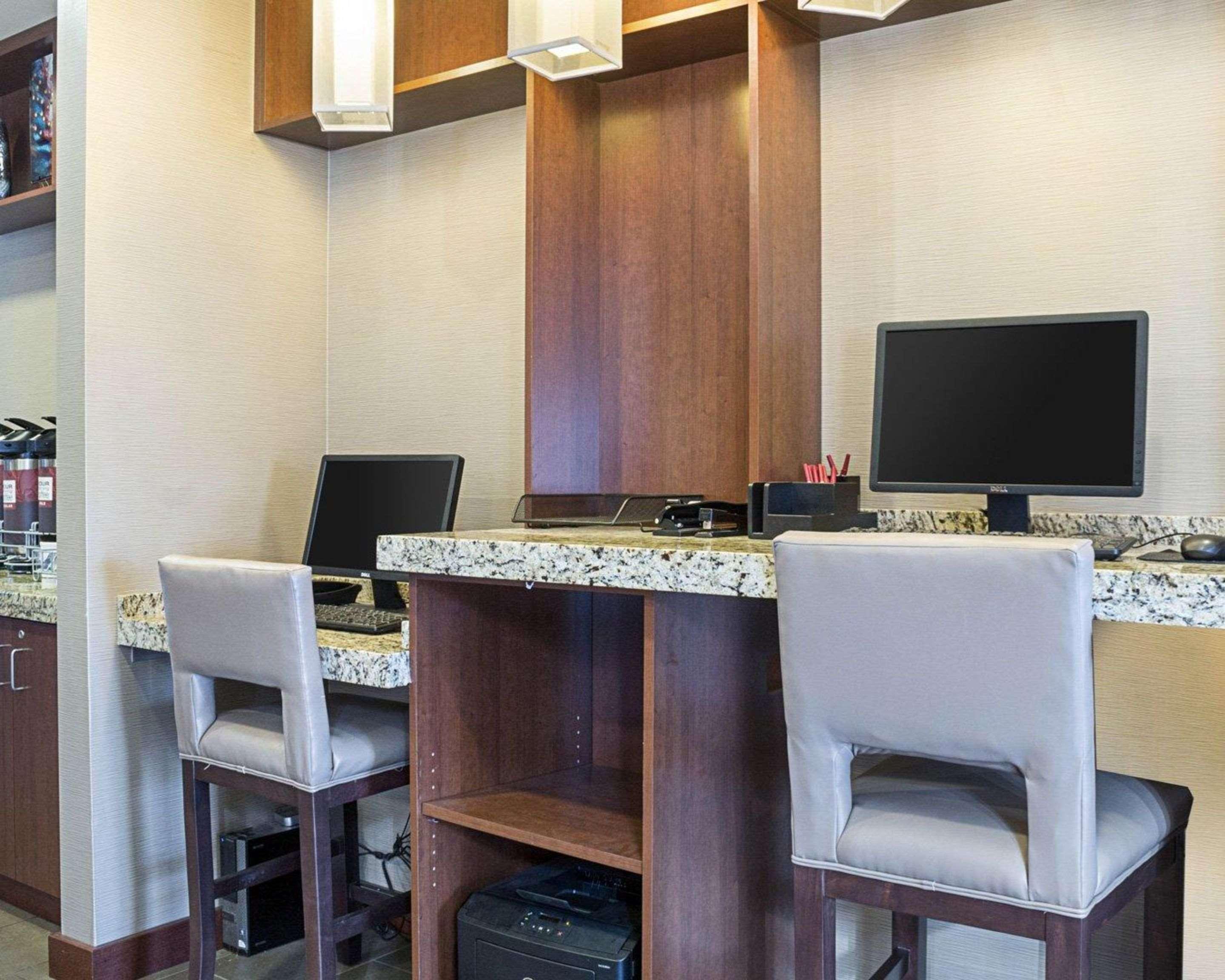 Comfort Suites Fargo Medical Center Esterno foto
