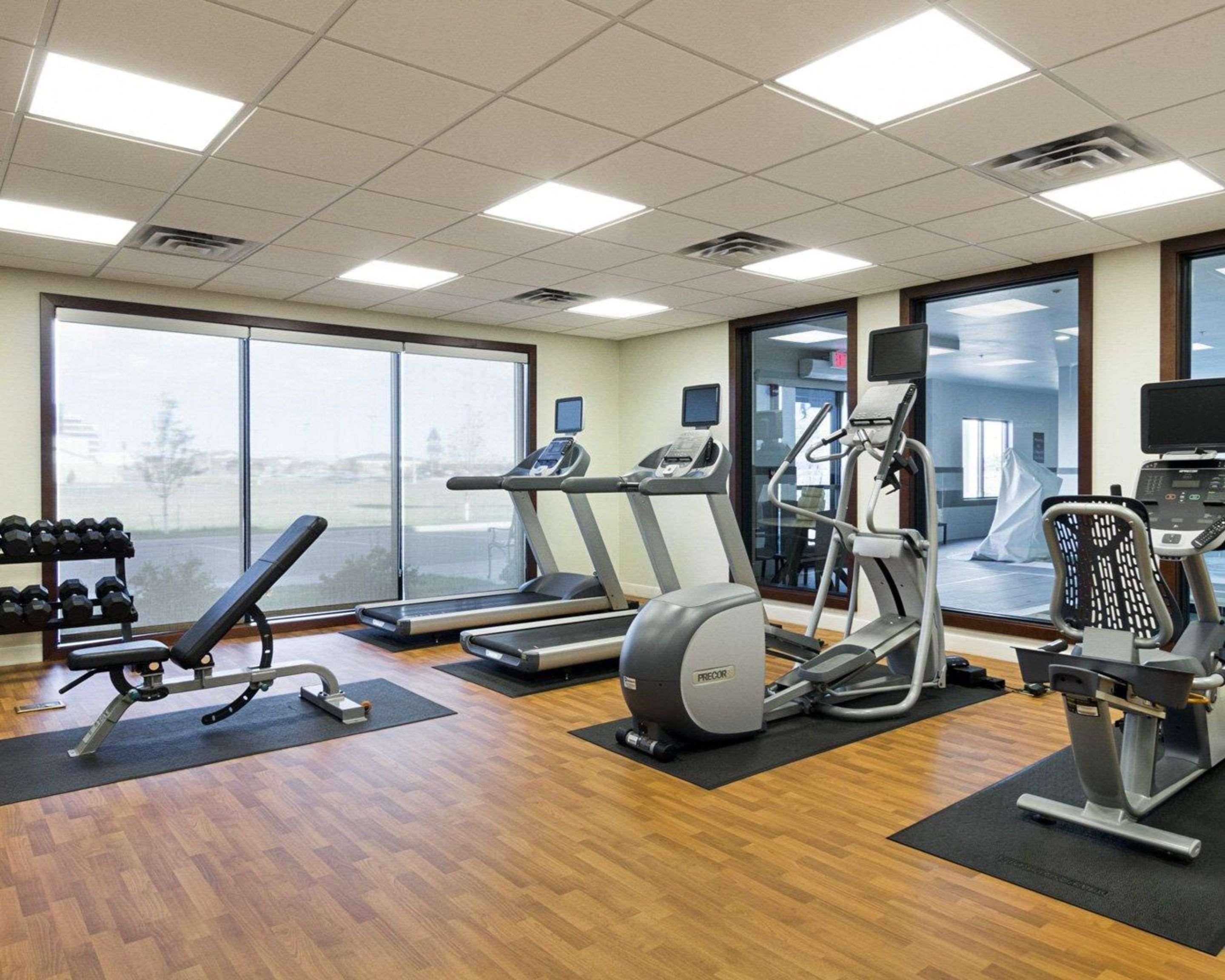 Comfort Suites Fargo Medical Center Esterno foto