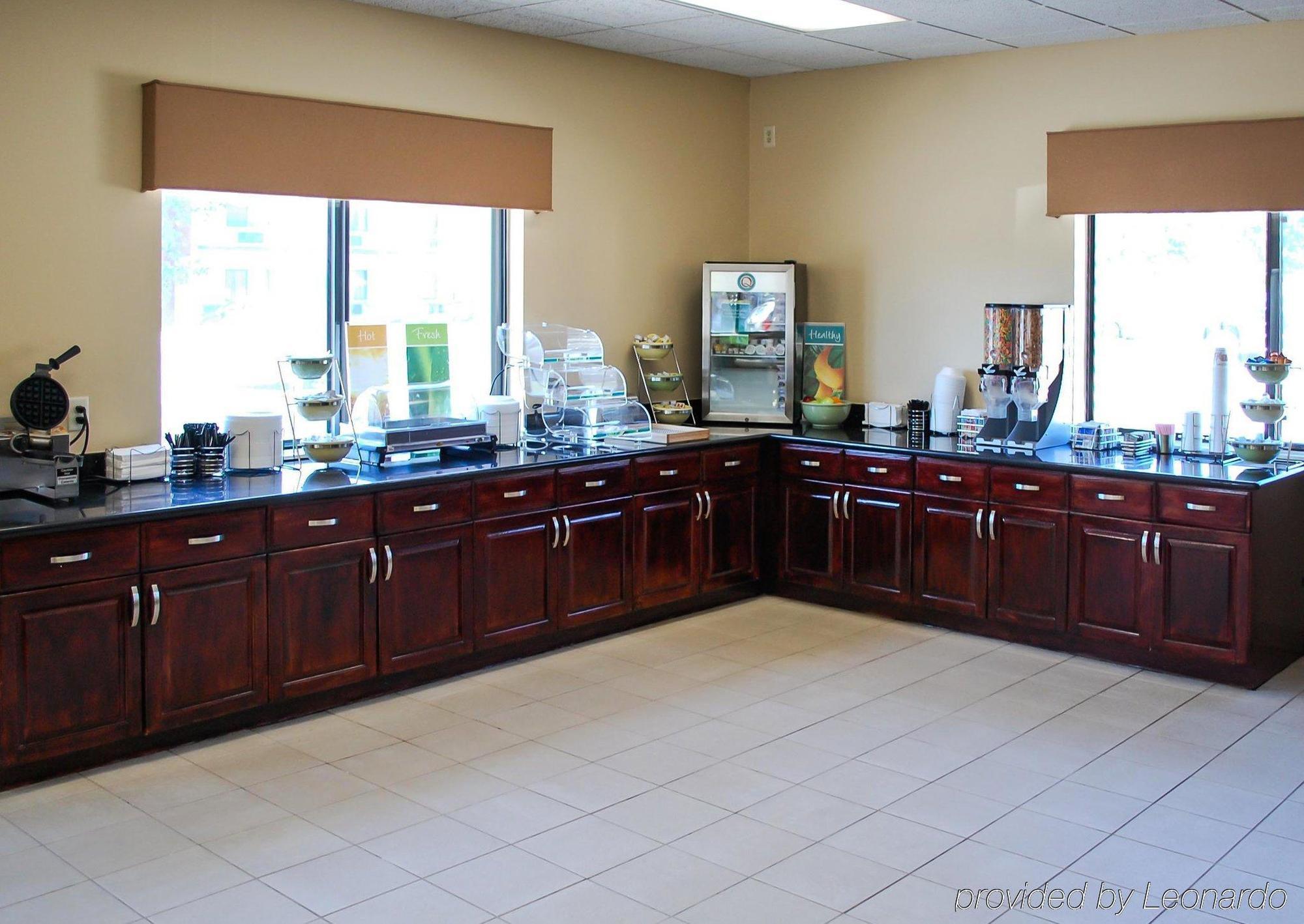 Comfort Suites Fargo Medical Center Esterno foto