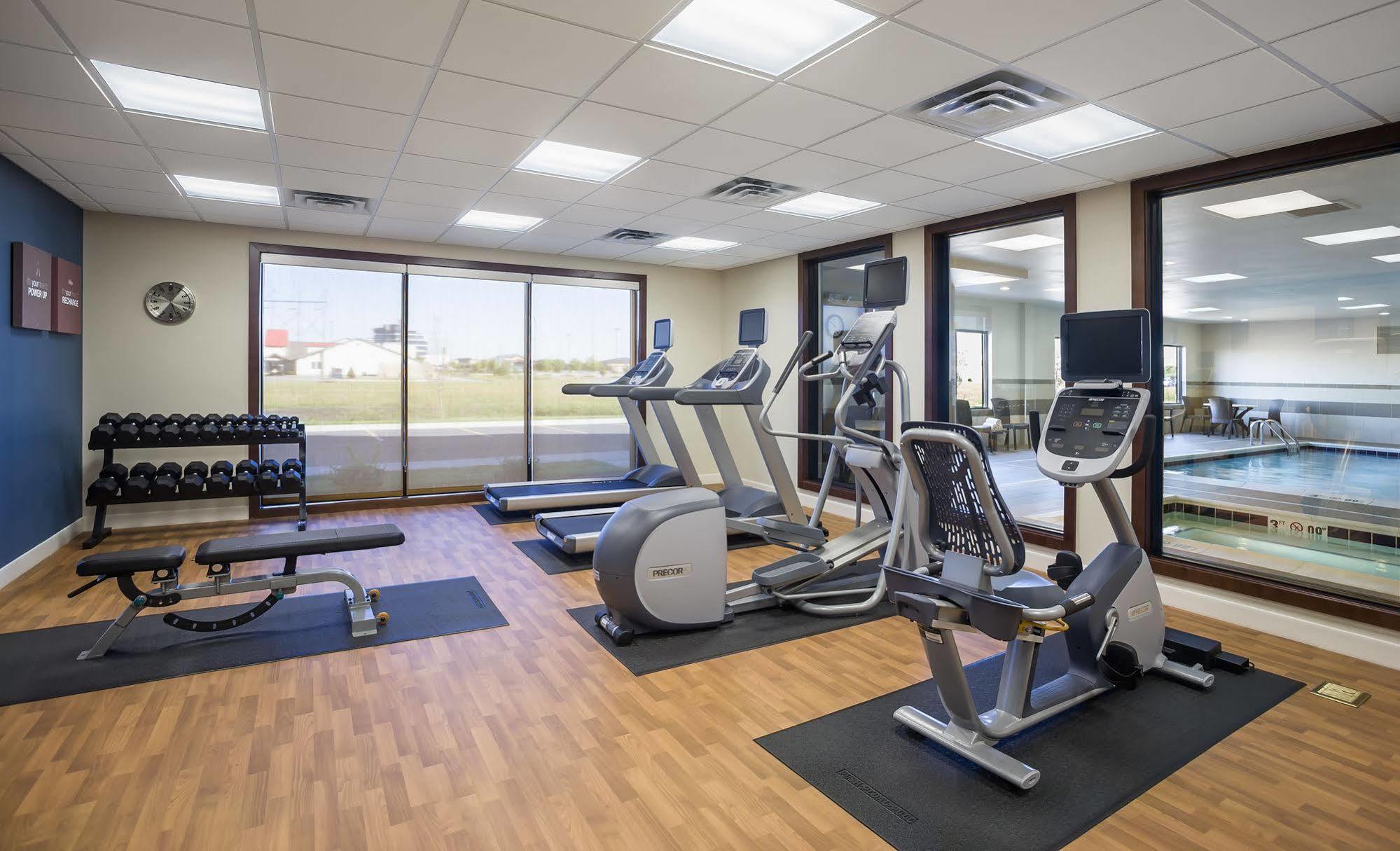 Comfort Suites Fargo Medical Center Esterno foto